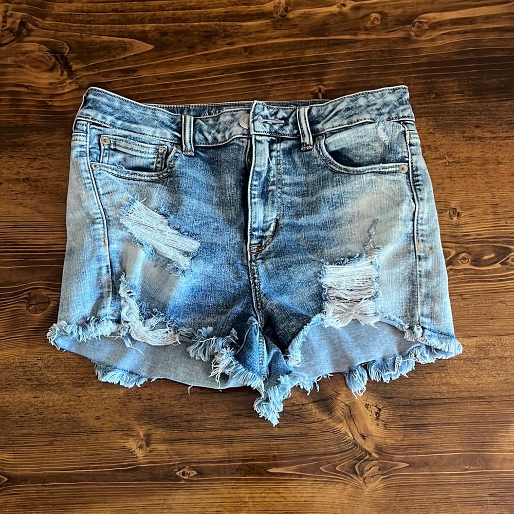 American Eagle distressed shorts